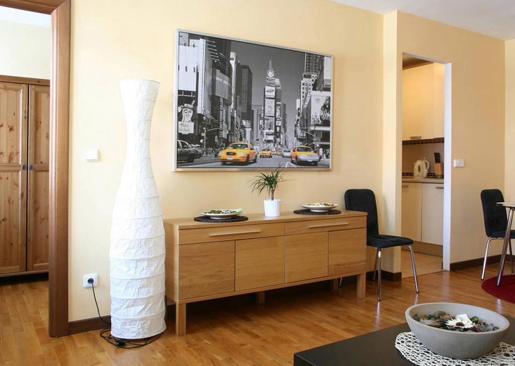Apartment Slezska 58 Prague Room photo
