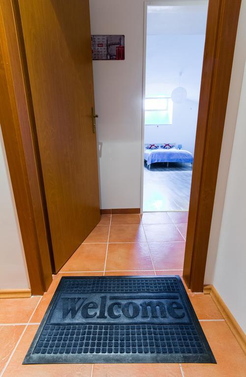 Apartment Slezska 58 Prague Exterior photo